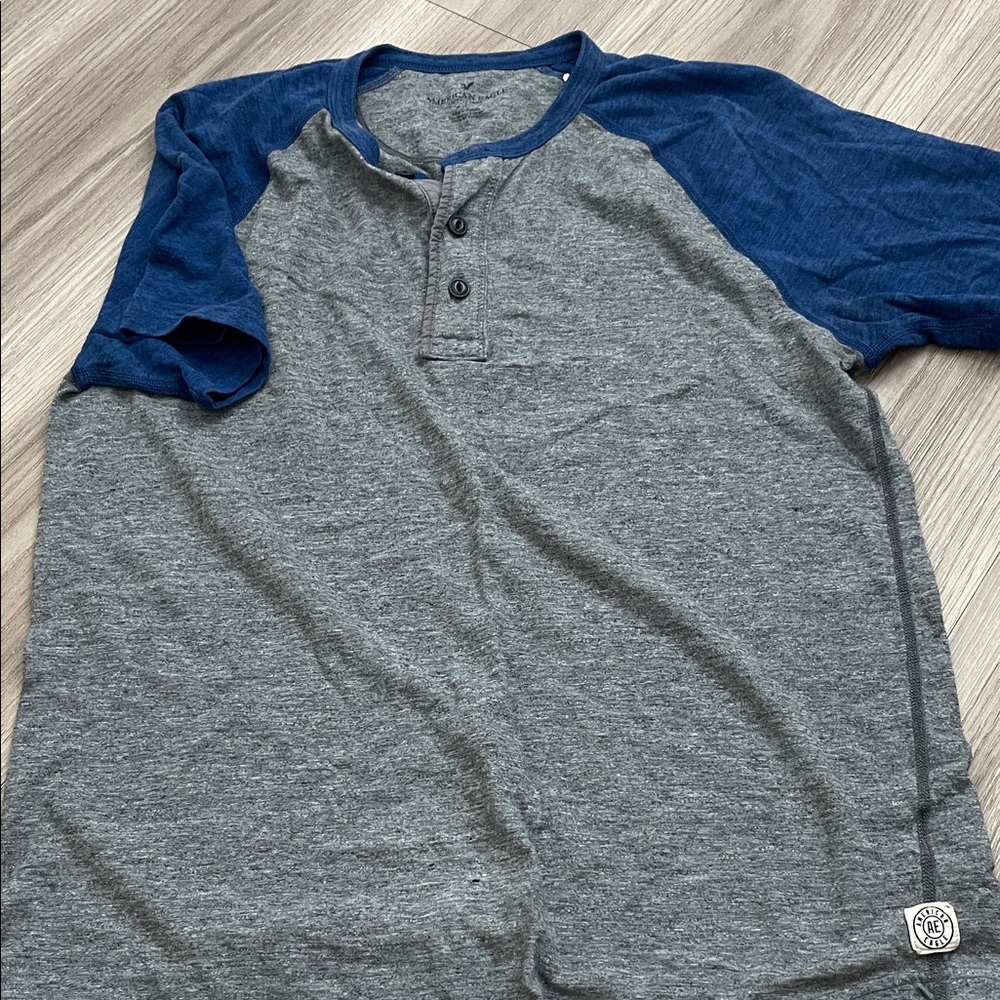 American Eagle Outfitters Blue and Gray Henley Tee